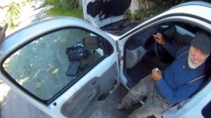 Барыга мухоморов вызвал автоэлектрика оживлять рено канго