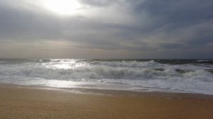 море волнуется