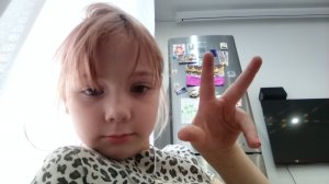 4 спосыба как пронисть сладости в школу