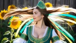 ШАЛОСТИ С РУССКОЙ КРАСАВИЦЕЙ В ПОДСОЛНУХАХ