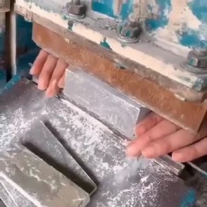 Изготовление плитки из природного камня.