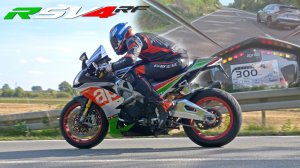 Aprilia RSV4 RF Akrapovic СУМАШЕДШИЙ ЗВУК на АВТОБАНЕ AutoTopNL