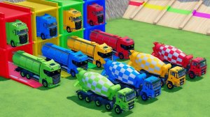 Катаемся на крутых разноцветных машинках и грузовиках из мультиков для детей №21