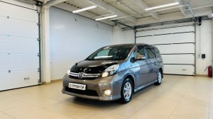 Toyota Isis, 2012 год