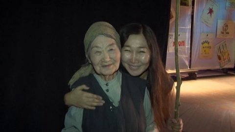 Театр эйгэтигэр бэриниилээхтик