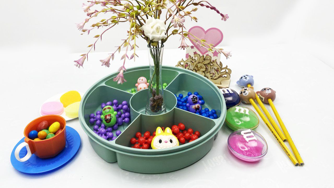 Мультики для детей и малышей. Яркие сердечки, кисточки и дерево. Яркие мультики для малышей.