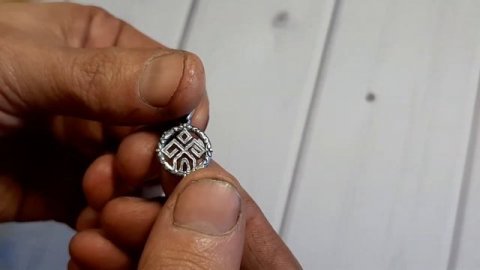 СЕРЕБРЯНЫЙ ДЕТСКИЙ ОБЕРЕГ «СИМВОЛ ЧУРА» (1)