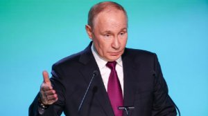 Путин: в основе разработок нацплатформ должны лежать традиционные ценности