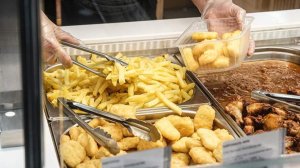 Ресторатор Бухаров призвал магазины выполнять требования к хранению готовой еды