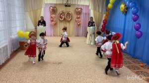 "Веселая кадриль", Исполняют: группа "Капельки", 6 лет