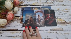 ЧТО ОН ДУМАЕТ О ВАШИХ ОТНОШЕНИЯХ? | Гадание таро расклад