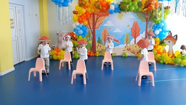 Детский сад // танец Мухоморчики лесные