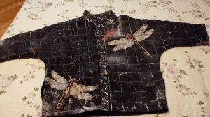 Похвастушки. У всех осень, листья опадают, а у меня стрекозы залетали. Краснодар, 19.11.2025.