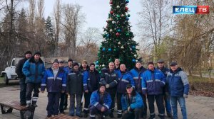 Праздник к нам приходит: Елец начали готовить к Новому году