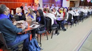 Педагогов наградили