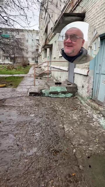 Побежали нелегитимные с окраины