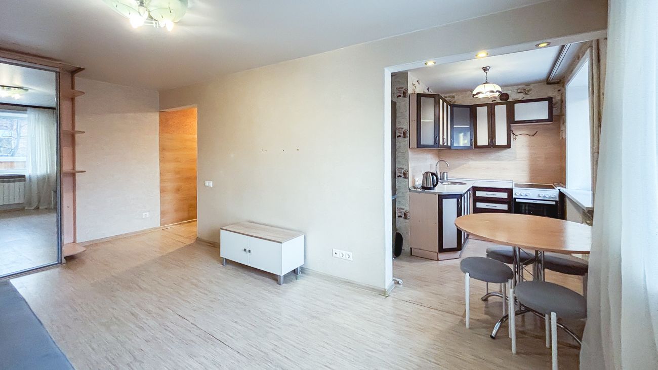 Рум-тур по 2-к квартире по адресу: ул 4-я Железнодорожная, д 157 (Аренда, Иркутск) смотреть онлайн