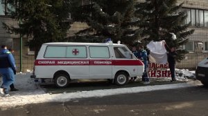 Автомобиль РАФ-22031 стал памятником службы скорой помощи в Новосибирске