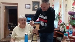 На дне рождения любимой подруги