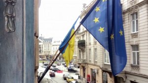 Европейские эксперты бьют в набат, предупреждая о крахе проекта "анти-Россия", сообщили в СВР