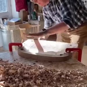 Иногда полезно поработать руками.