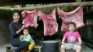 Готовлю растительное масло из большого куска свинины, что бы продать на местном рынке. Вьетнам