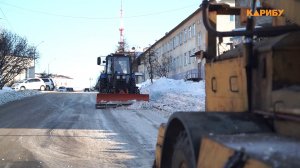 Расчистка дорог и тротуаров в областном центре продолжается