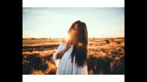 девушка красивая 🎼текст автора 🎼музыка и вокал сгенерировано ИИ