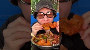 Китайский мукбанг