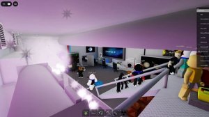 луна падает на землю