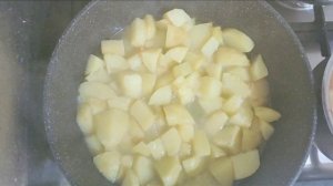 Жареный картофель.