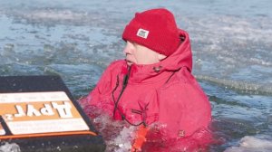 Как выбраться из полыньи с ящиком «ДРУГ»