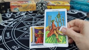 Новолуние 20 Ноября 2025 год - Таро расклад для всех знаков зодиака.