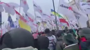 Люди пошли на штурм Рады. Зеленский трусливо убежал. ТЫСЯЧИ УКРАИНЦЕВ ВЫШЛИ НА УЛИЦЫ. 15/02-2022