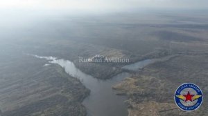 Максимально близкий пролёт ФАБ с УМПК рядом с разведывательным квадрокоптером подразделений ВС РФ