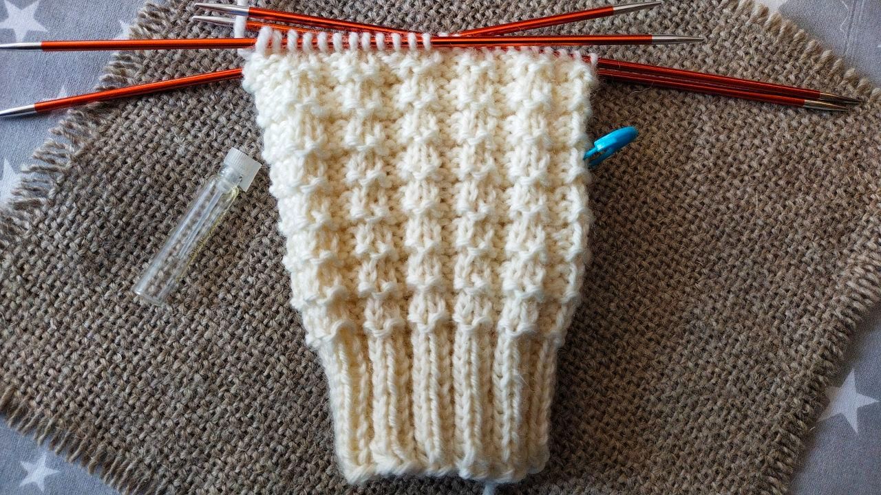 Объемный узор для носочков из пряжи толстушки / схема прилагается. смотреть онлайн