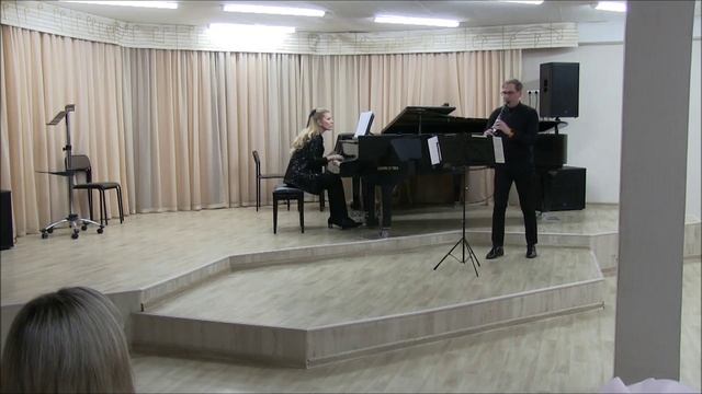 А. Пьяццолло. "Зима" из сюиты времена года в Буэнос-Айресе. Исп. Ксения Ларионова - Илья Коптев смотреть онлайн