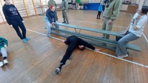 Кувырок вперед через две скамейки_Виктория