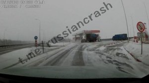 ДТП на М-4, Воронежская область "Срочно нужно на АЗС"