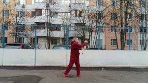 Упражнения с двуручной булавой весом 2.1 кг (13)