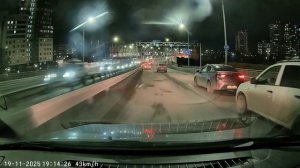 Осторожно, женщина за рулем!