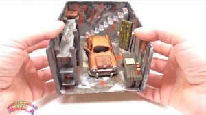 ГАРАЖ БАБУЛИ ГРЕННИ из ПЛАСТИЛИНА