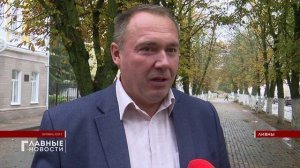 В Ливнах появился новый арт-объект и фотозона: бронзовая скульптура рабочего.