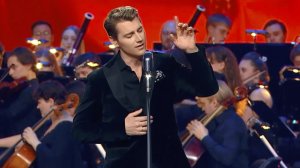 Алексей Воробьев - Обнимая небо // Концерт ко дню рождения Александры Пахмутовой Музыка нашей любви