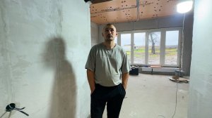 Зачем мы так сделали? Остались без электричества. Делаем ремонт в доме своими руками.