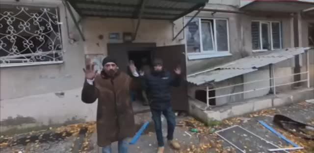 Покровск . Задержание террористов ВСУ переодетых в гражданское.   П смотреть онлайн