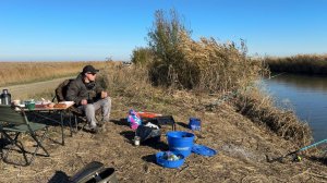 РЫБАЛКА С ЖЕНОЙ НА НОВОМ ВОДОЁМЕ В НОЯБРЕ, ОТЛИЧНЫЙ КЛЁВ КАРАСЯ!