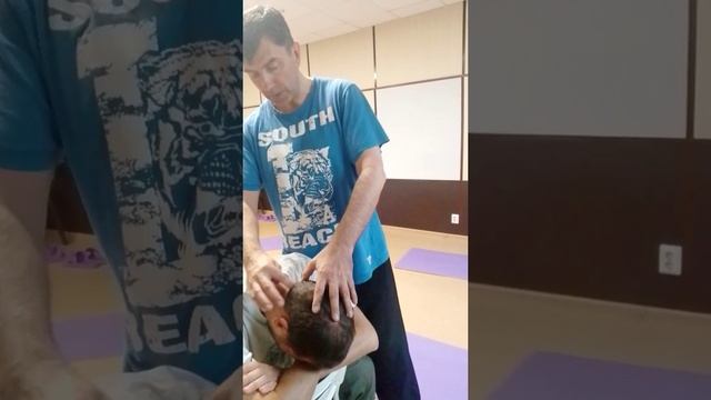 Массаж головы и шеи