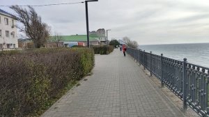 Анапа. На набережной ветрище! Море штормит! 19 ноября 2025. 13.00