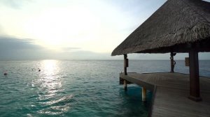 Ты у моря отдыхаешь и расслабляешься 🌊 Забудь про все в своей голове 🌈 Будь в моменте 🧘